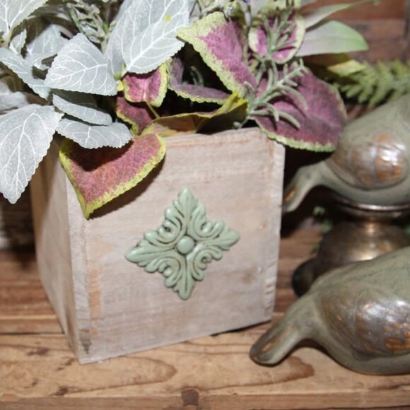 Rustic French Country Ceramic Decor Birds & Greenery Box Arrangement - Picture 7 of 8